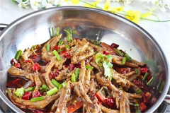 Ѽ���ż��˷���Ҫ����Ǯ Ѽ������ɫ�������