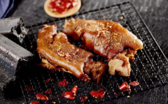 ��������˷Ѷ���Ǯ