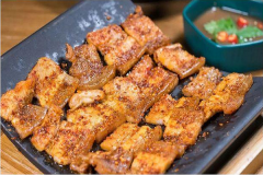 ��Ƭ�տ����˶���Ǯ