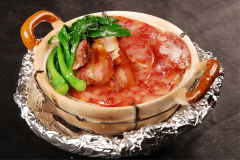 ��ʽ���з����˶���Ǯ