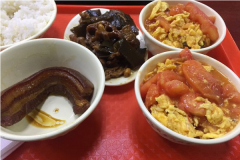 ��һ�ҳ����˶���Ǯ ��������